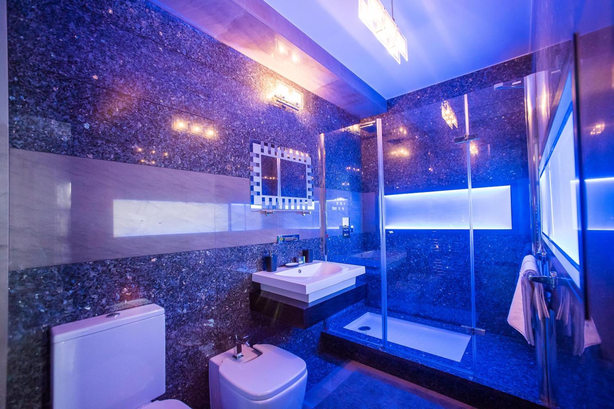 Simple Rooms Self Check In บูคาเรสต์ ภายนอก รูปภาพ