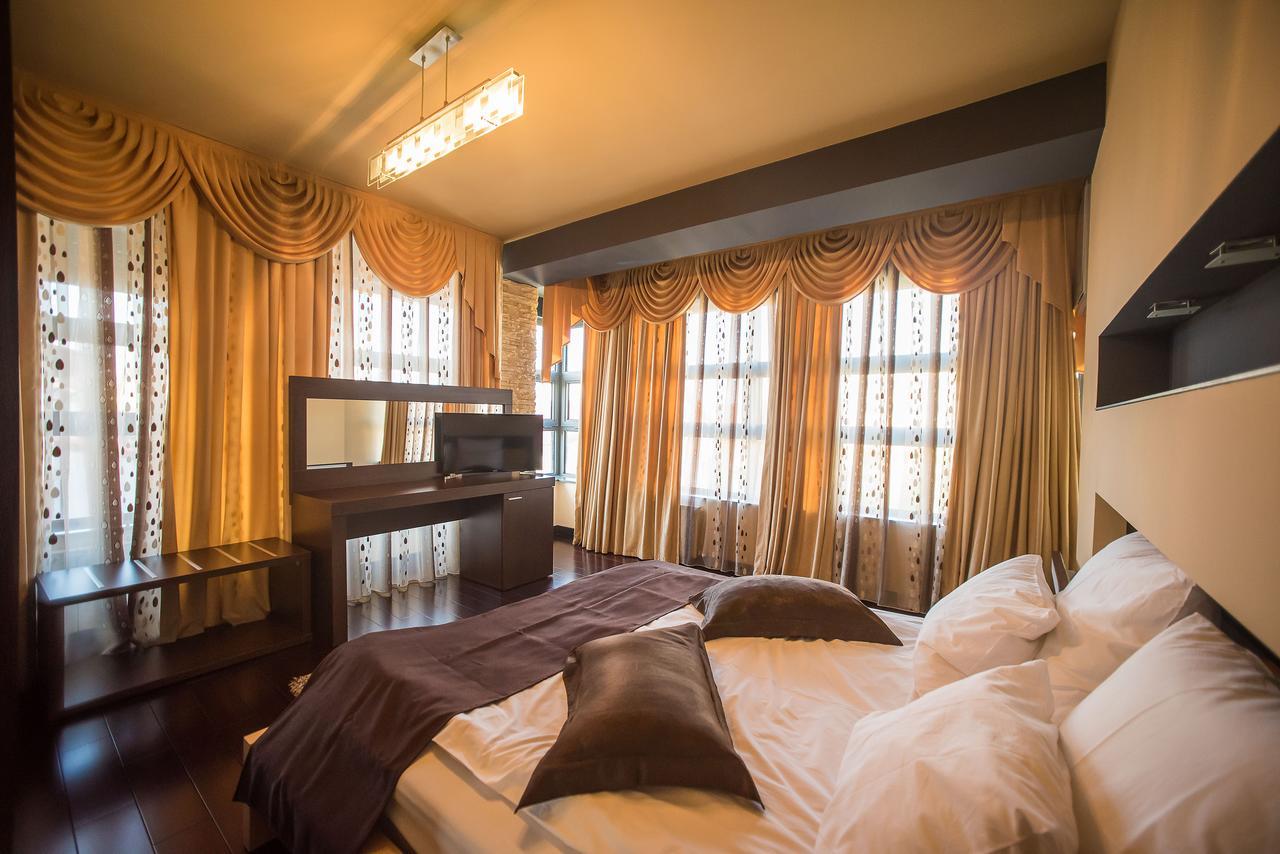 Simple Rooms Self Check In บูคาเรสต์ ภายนอก รูปภาพ